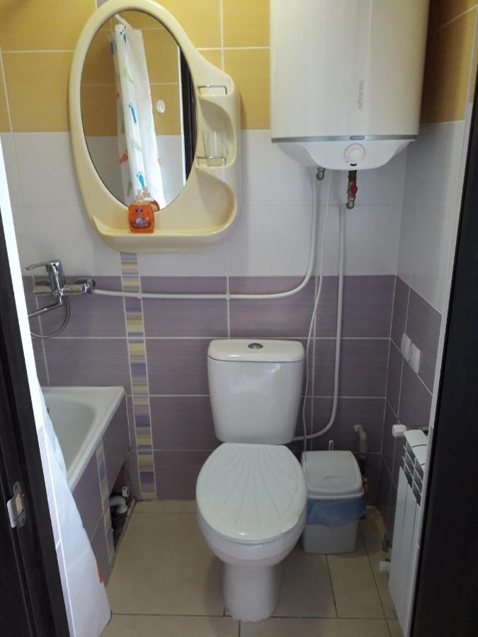Apartament On Levanevskogo 2 Lägenhet Kamjanets-Podilskyj Exteriör bild