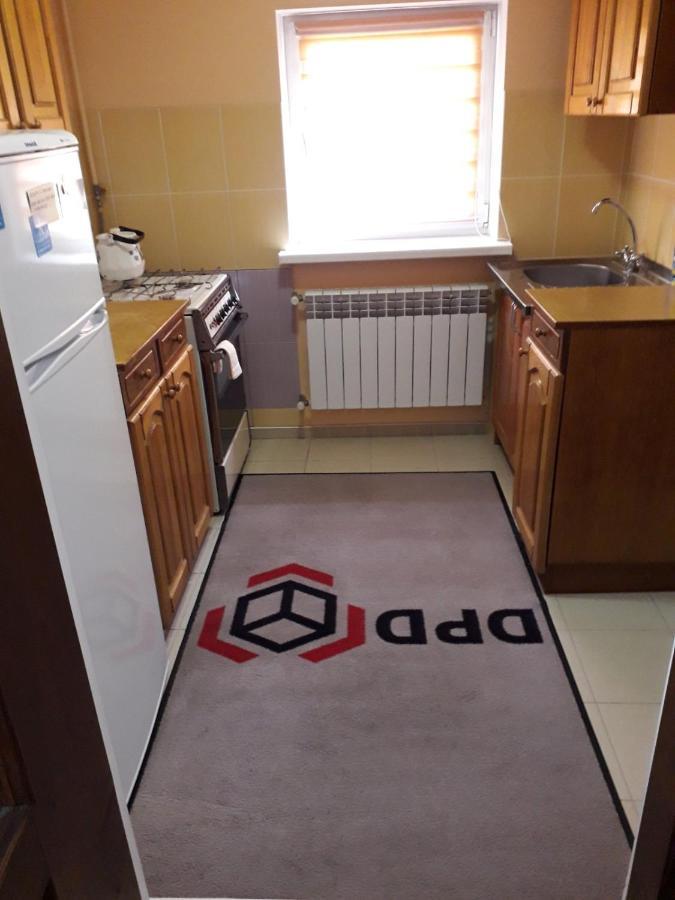 Apartament On Levanevskogo 2 Lägenhet Kamjanets-Podilskyj Exteriör bild