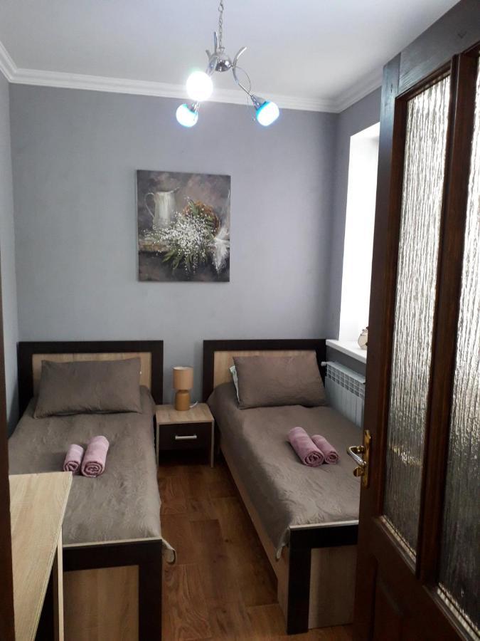 Apartament On Levanevskogo 2 Lägenhet Kamjanets-Podilskyj Exteriör bild